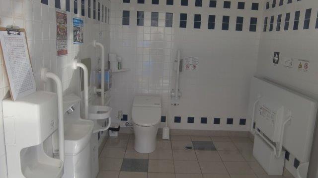 多機能トイレ