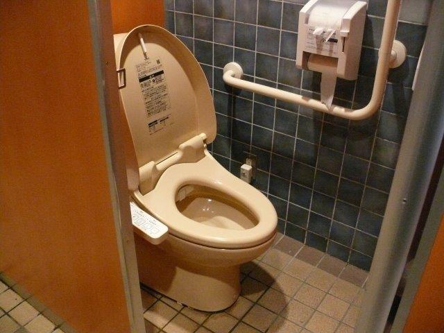 多機能トイレ