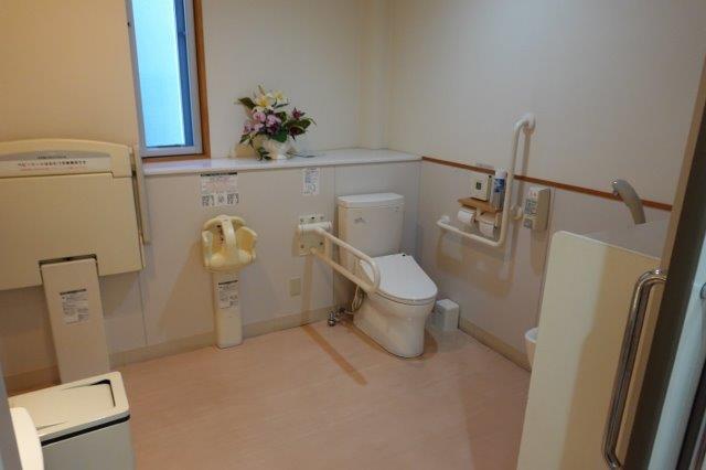 多機能トイレ