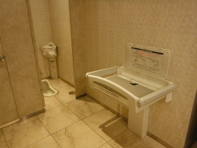 多機能トイレ