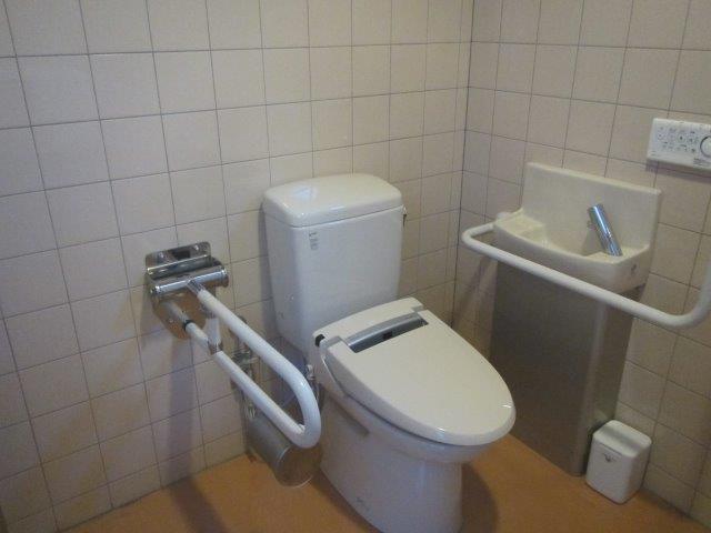 多機能トイレ