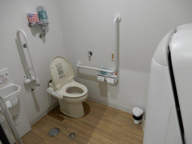 多機能トイレ