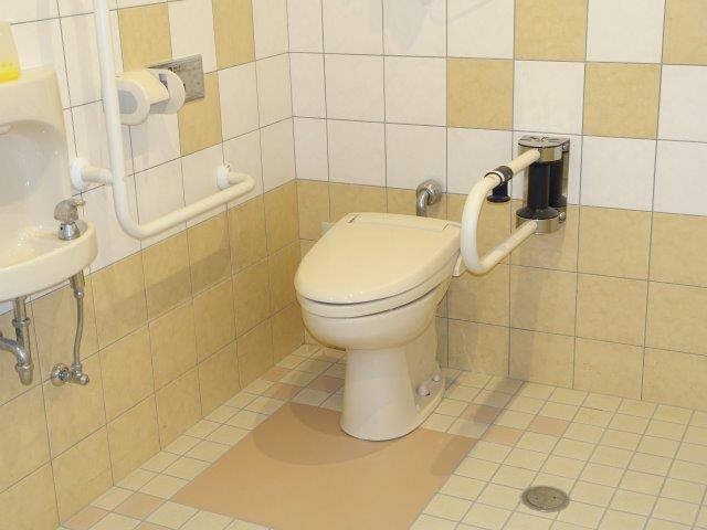 多機能トイレ