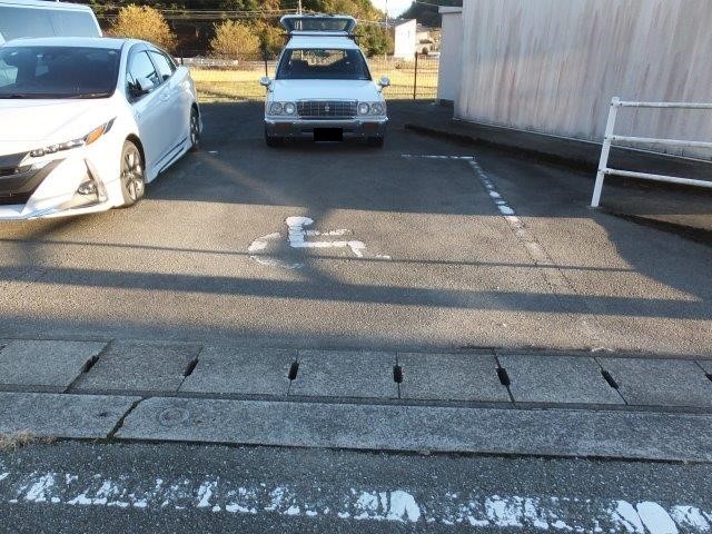 車いすマーク駐車場