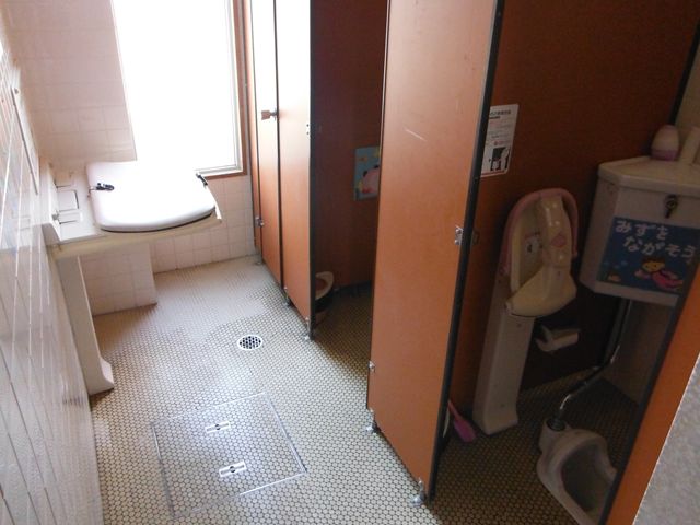 多機能トイレ
