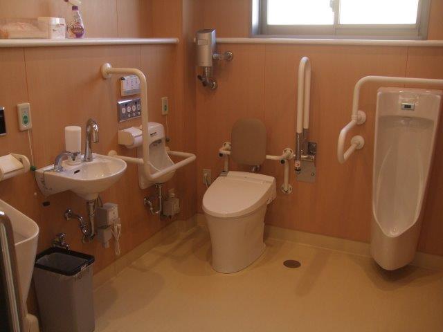 多機能トイレ