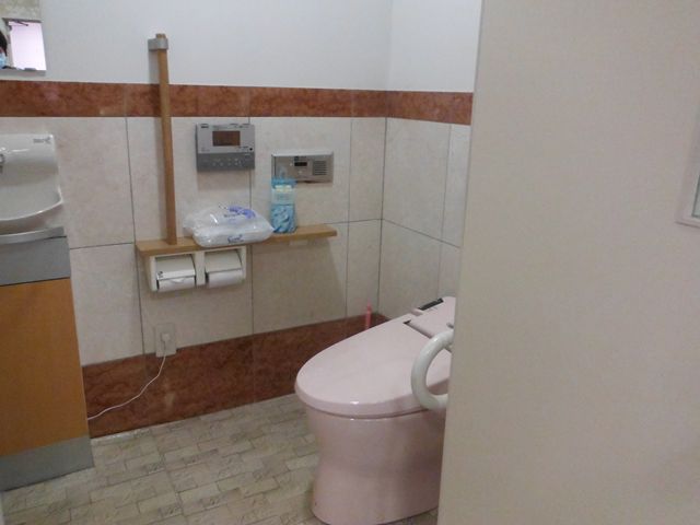 多機能トイレ