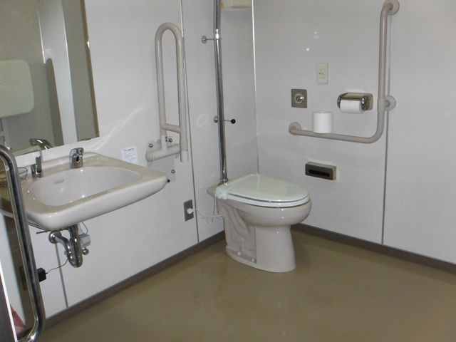 多機能トイレ
