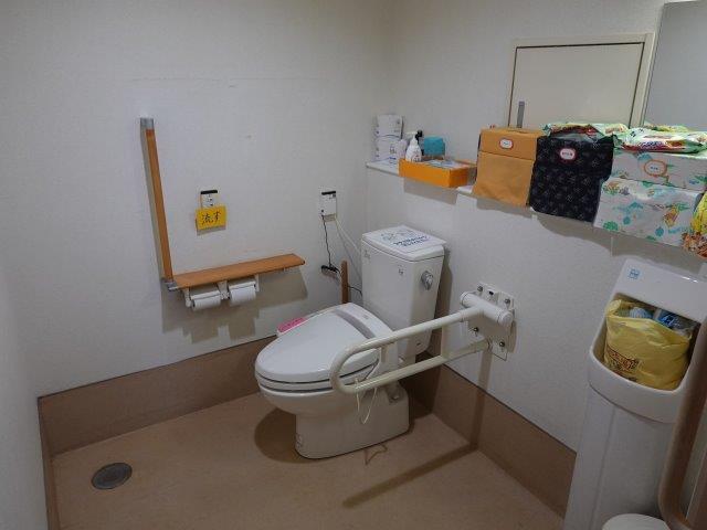 多機能トイレ