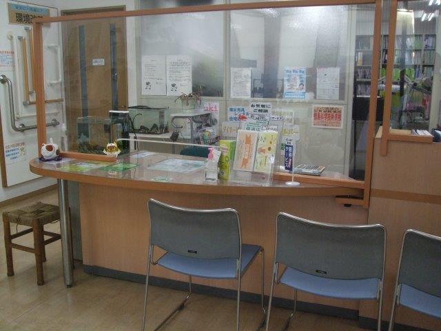 受付カウンター記載台（べんり堂）