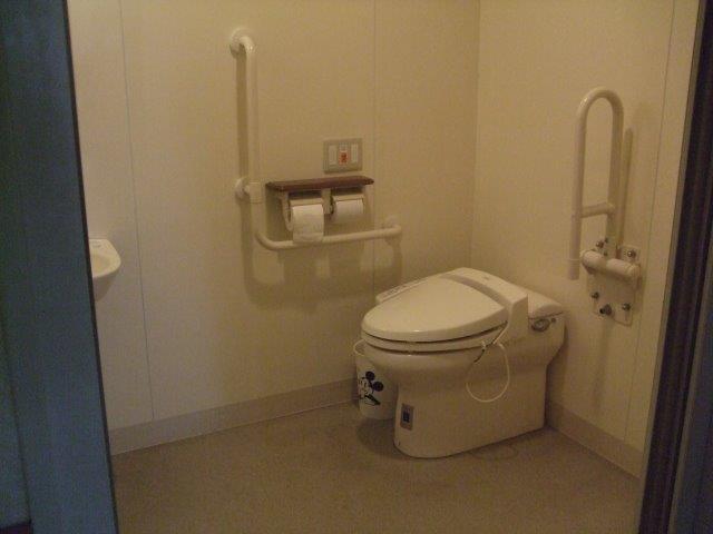 多機能トイレ