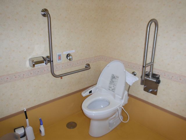 多機能トイレ