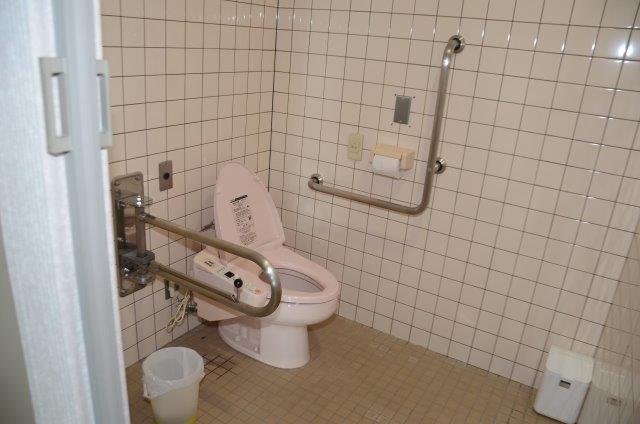 多機能トイレ