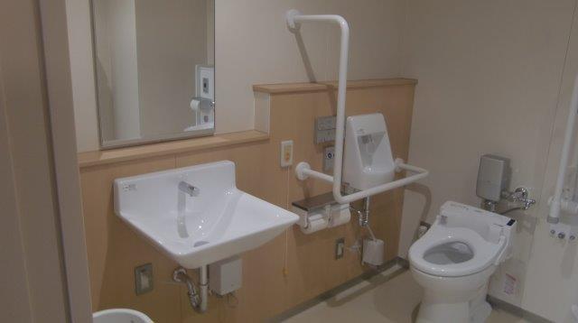 多機能トイレ
