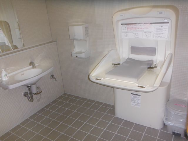 多機能トイレ