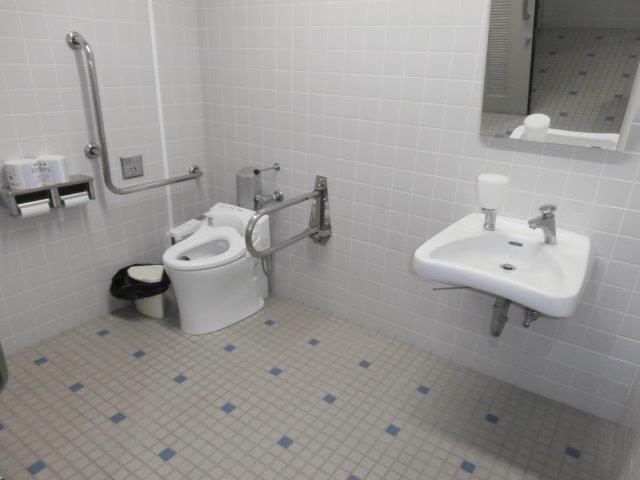 多機能トイレ