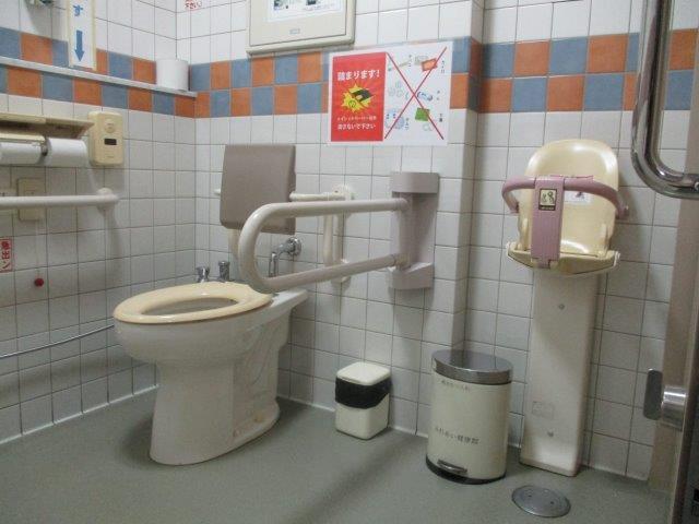 多機能トイレ