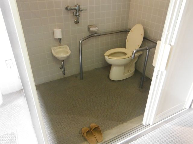 多機能トイレ