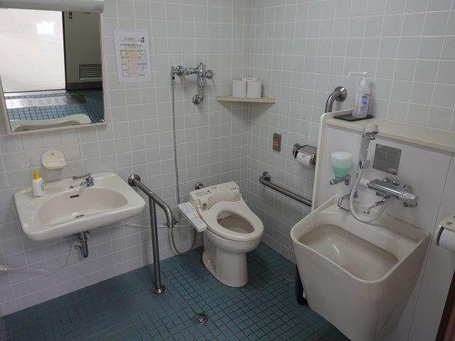 多機能トイレ