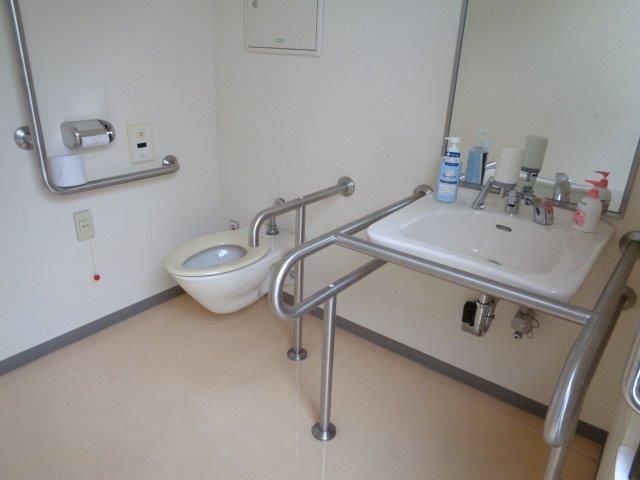 多機能トイレ