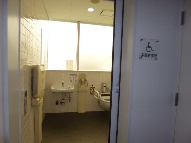 多機能トイレ