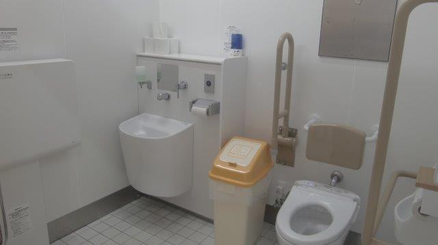 多機能トイレ