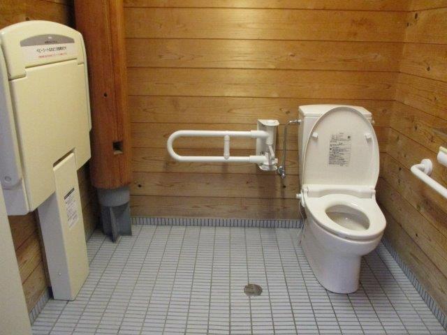 多機能トイレ