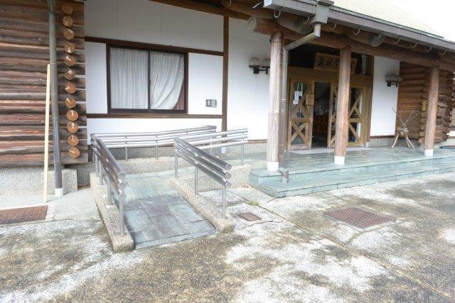 出入口スロープ