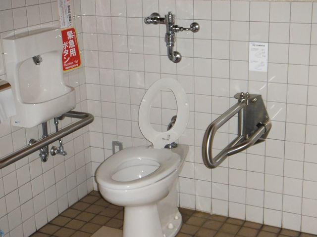 多機能トイレ