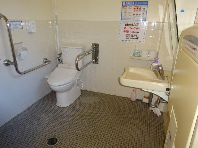 多機能トイレ