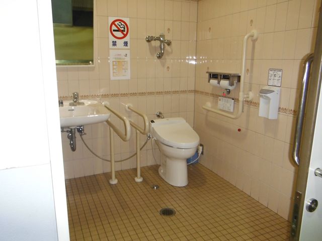 多機能トイレ