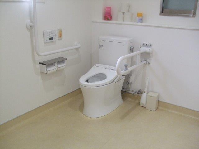 多機能トイレ