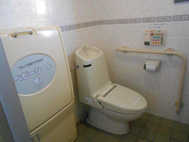 多機能トイレ