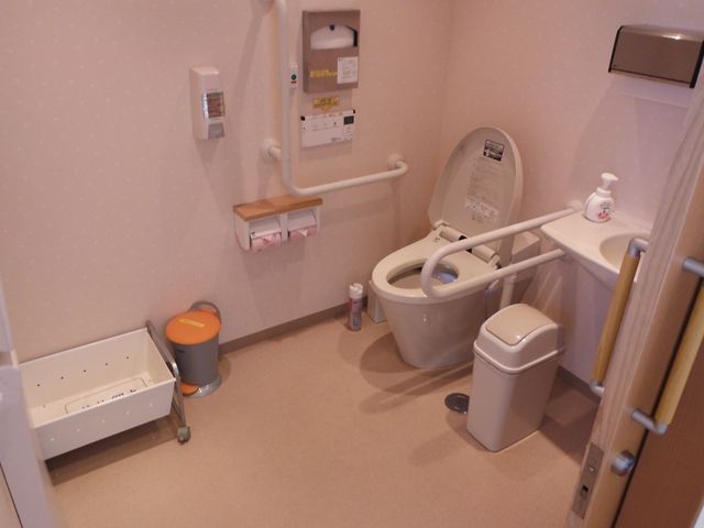 多機能トイレ