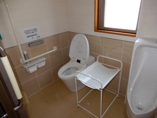 多機能トイレ