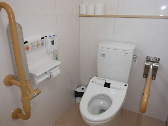 多機能トイレ