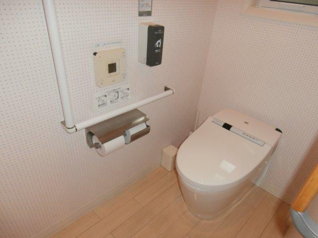 多機能トイレ