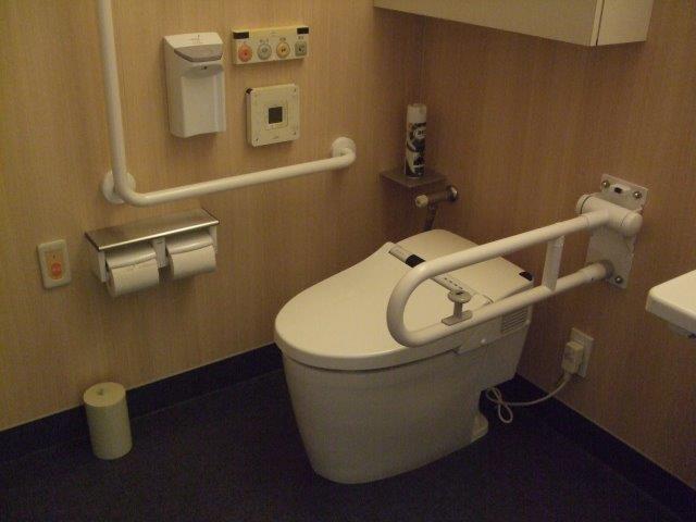多機能トイレ