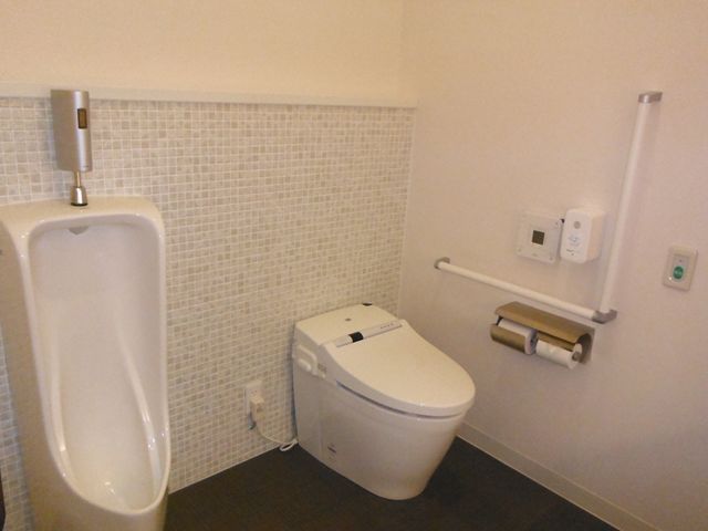 多機能トイレ