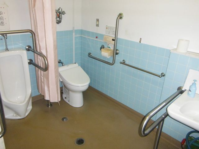多機能トイレ
