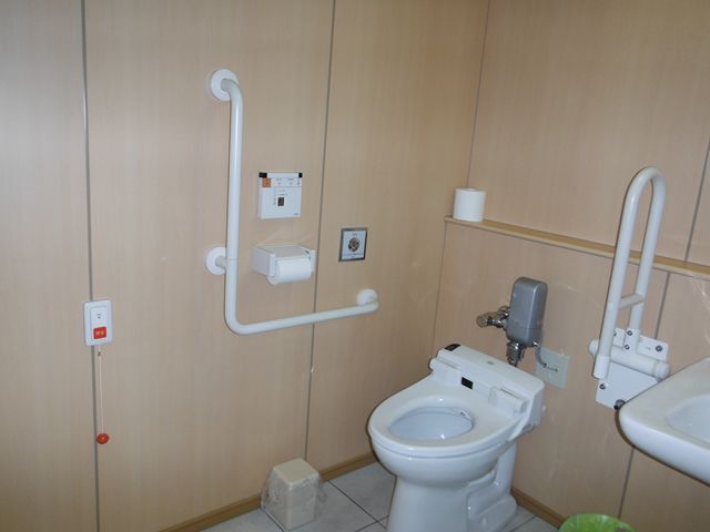 多機能トイレ