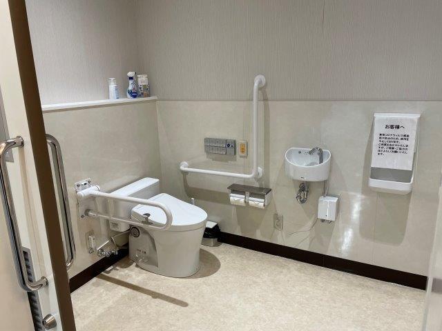 多機能トイレ