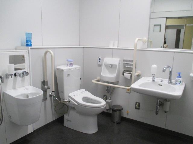 多機能トイレ