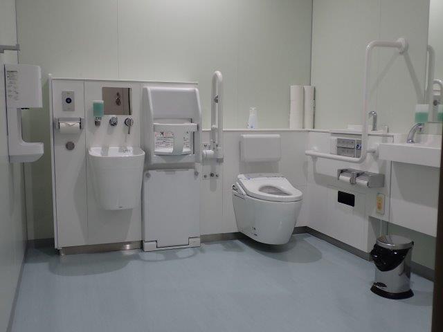 多機能トイレ