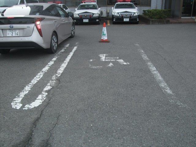 車いすマーク駐車場