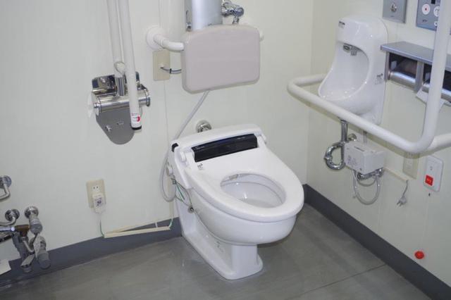 多機能トイレ
