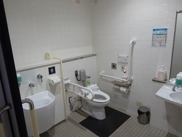 多機能トイレ